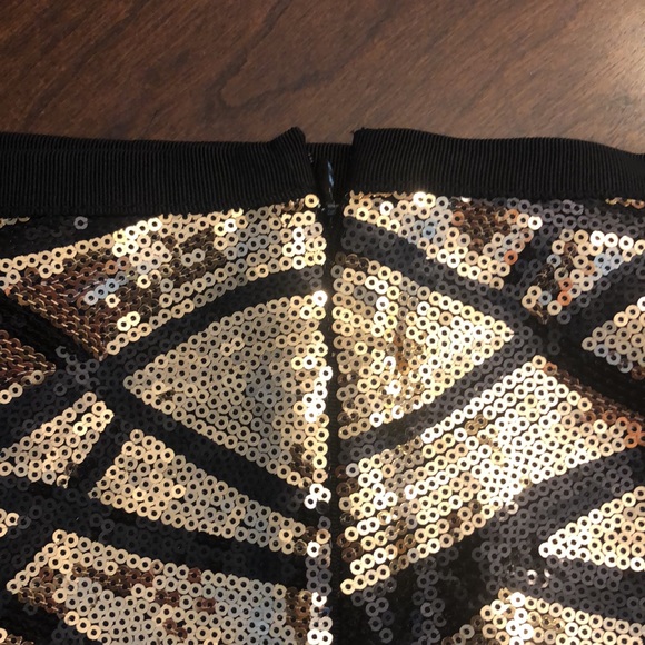 Moda International Sequin Mini - Picture 6 of 13